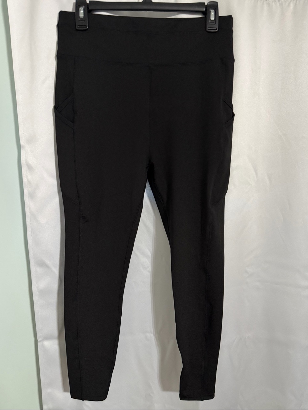 Women’s Pop Fit Leggings with Pockets